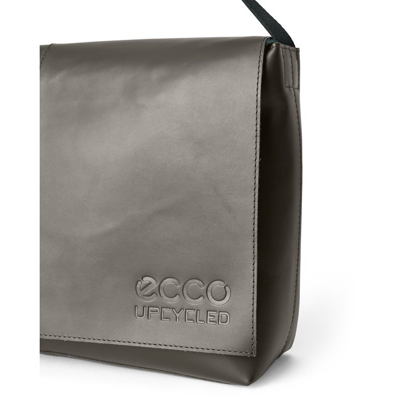 ecco upcycled messenger